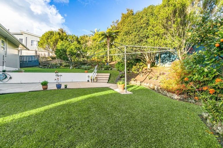 Photo of property in 50 Mayfair Crescent, Mairangi Bay, Auckland, 0630