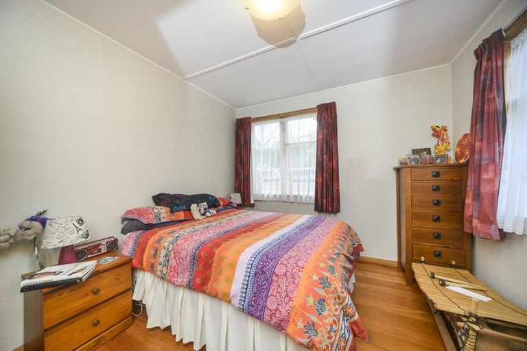 Photo of property in 145 Rangiora Avenue, Roslyn, Palmerston North, 4414