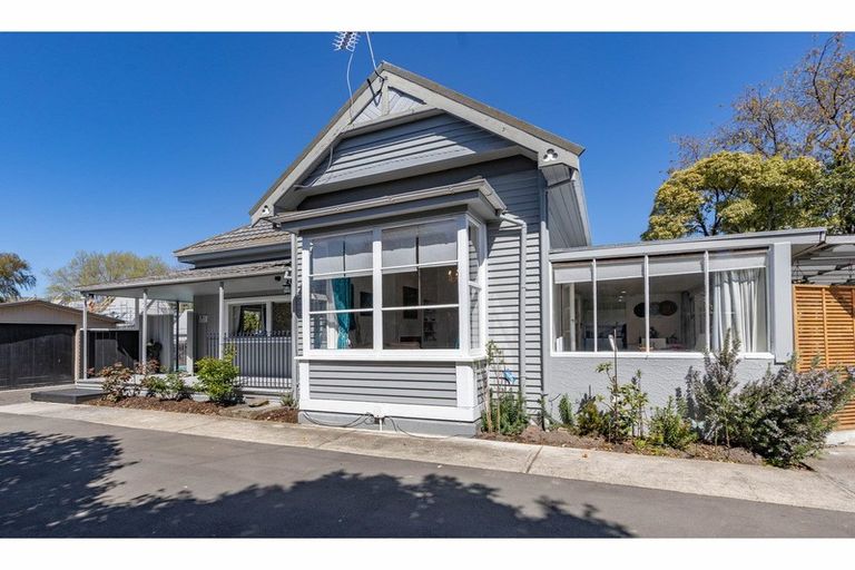 Photo of property in 309 Eastern Terrace, Sydenham, Christchurch, 8023