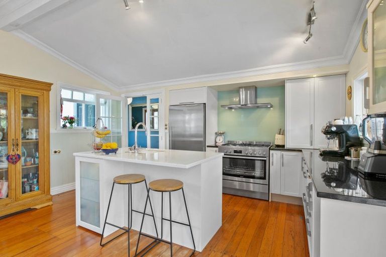 Photo of property in 24a Bracken Street, New Plymouth, 4310