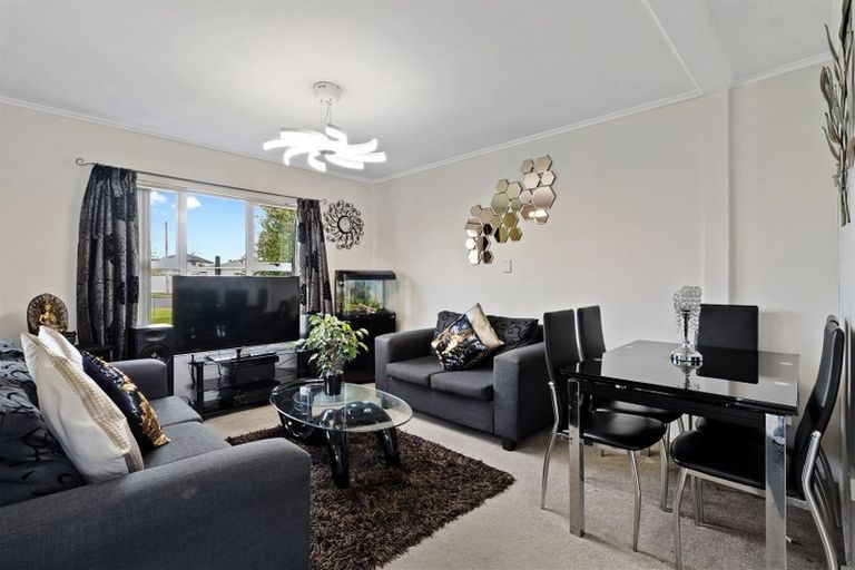 Photo of property in 6 Gordon Road, Papatoetoe, Auckland, 2025