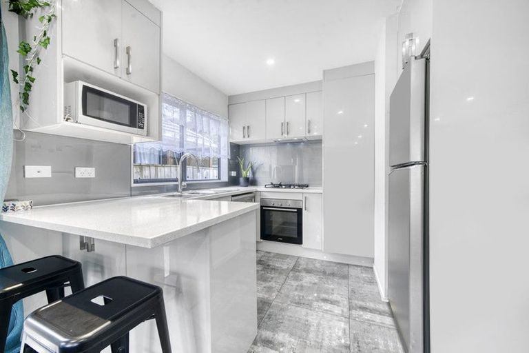 Photo of property in 28a Fernaig Street, Papakura, 2110