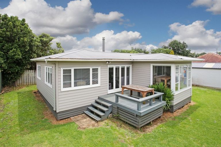 Photo of property in 6a Kayes Road, Pukekohe, 2120