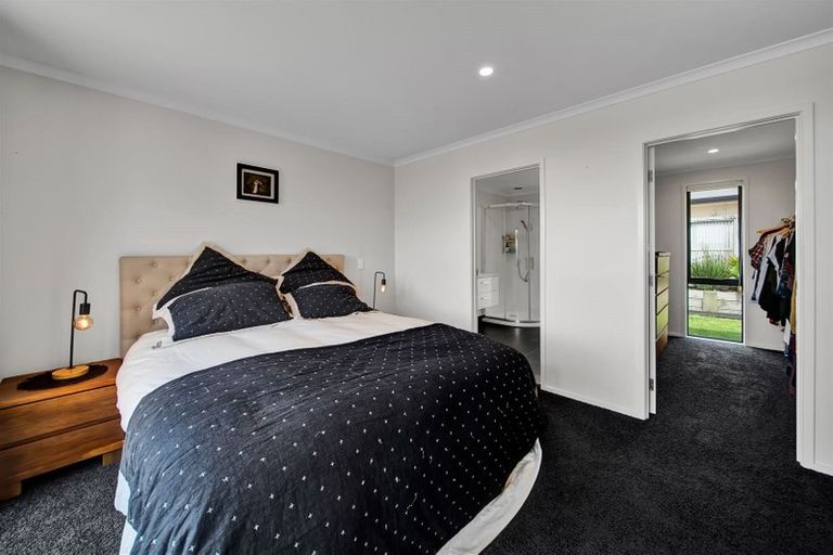 Photo of property in 3 Roy Johns Way, Bell Block, New Plymouth, 4312