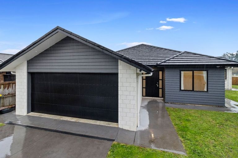 Photo of property in 11 Waikaka Place, Rototuna North, Hamilton, 3210