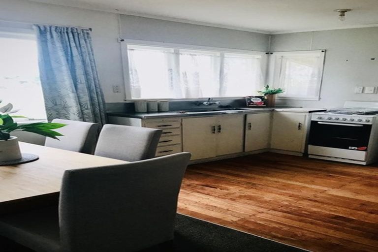 Photo of property in 9 Kiwi Place, Pukekohe, 2120