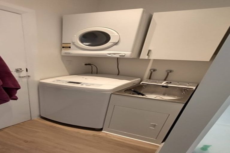 Photo of property in 288 Ohiro Road, Brooklyn, Wellington, 6021