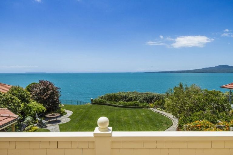 Photo of property in 27 Clifton Road, Hauraki, Auckland, 0622