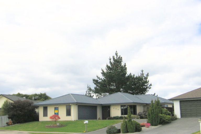 Photo of property in 36 Balmoral Drive, Hilltop, Taupo, 3330