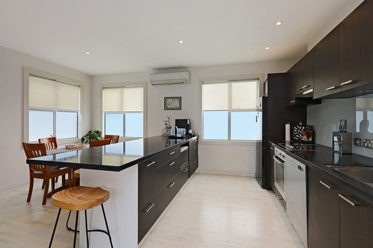 Photo of property in The Terraces, 37/9 Humber Street, Pandora, Napier, 4110