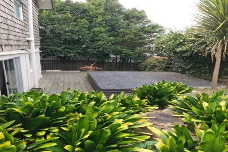 Photo of property in 84a Marine Parade, Mellons Bay, Auckland, 2014