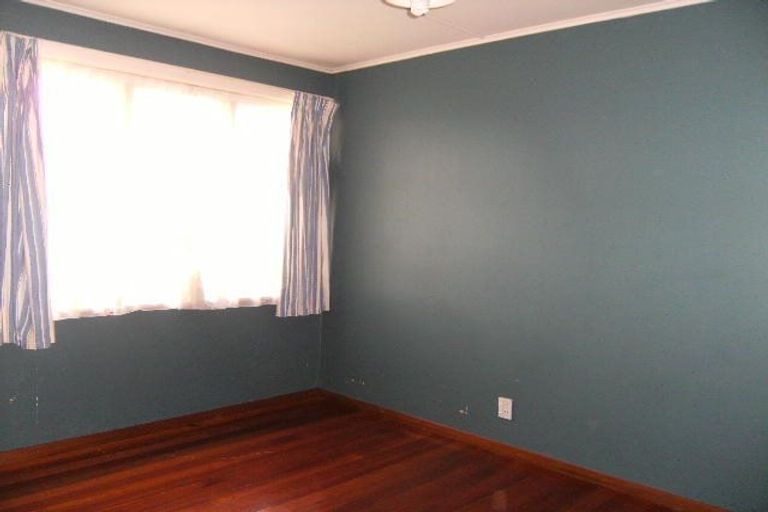 Photo of property in 16 Gilberthorpes Road, Islington, Christchurch, 8042