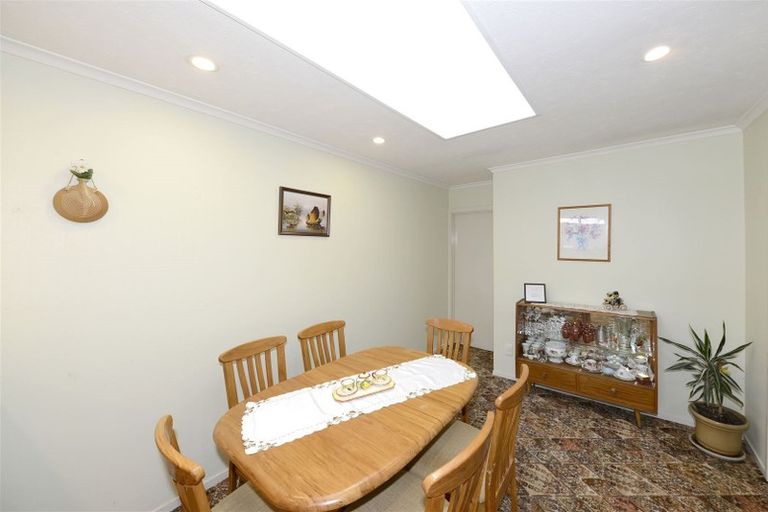 Photo of property in 1 Thorrington Road, Cashmere, Christchurch, 8022