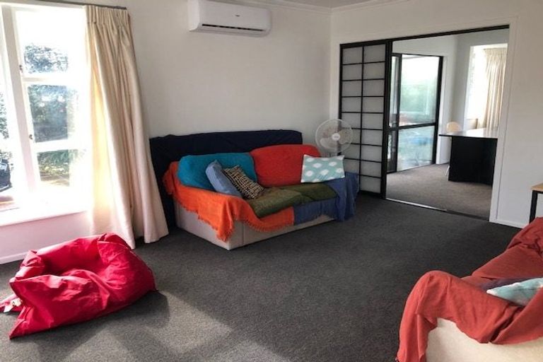 Photo of property in 10 Gadsby Place, Hamilton East, Hamilton, 3216