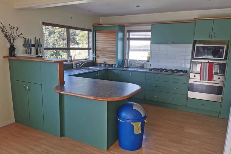 Photo of property in 39 Becroft Drive, Forrest Hill, Auckland, 0620