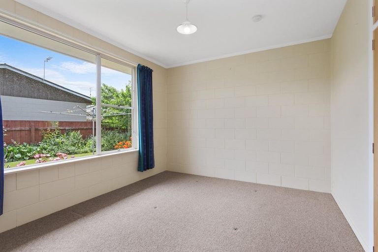 Photo of property in 8b Earnley Street, Rangiora, 7400