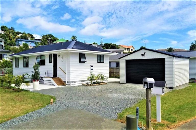 Photo of property in 9 Meenas Place, Cable Bay, 0420