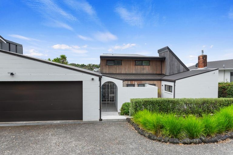 Photo of property in 25 Mayfair Crescent, Mairangi Bay, Auckland, 0630