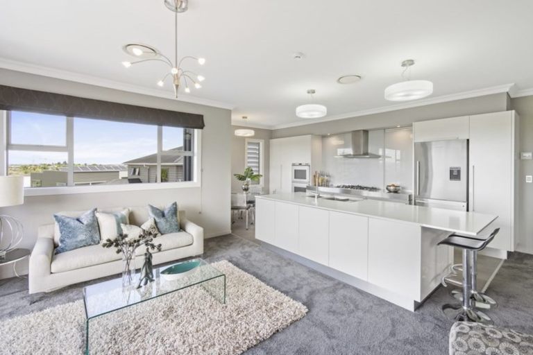 Photo of property in 27 Aldon Lane, The Gardens, Auckland, 2105