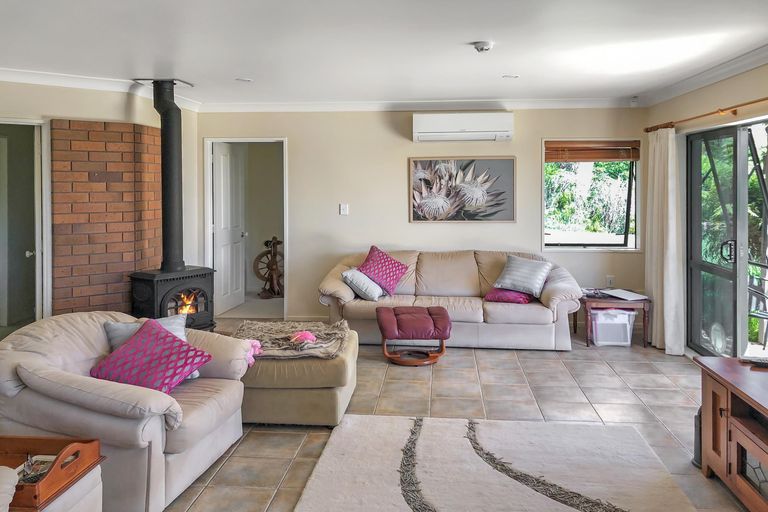 Photo of property in 125b Waimate North Road, Kerikeri, 0293