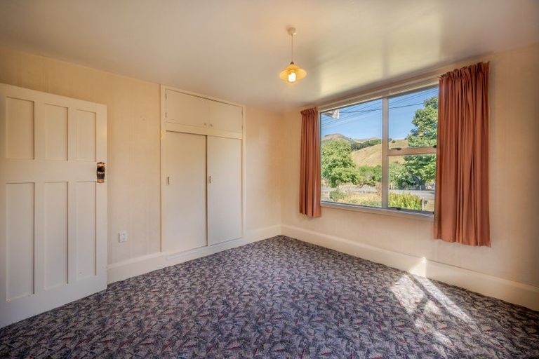 Photo of property in 4512 Christchurch Akaroa Road, Little River, 7591