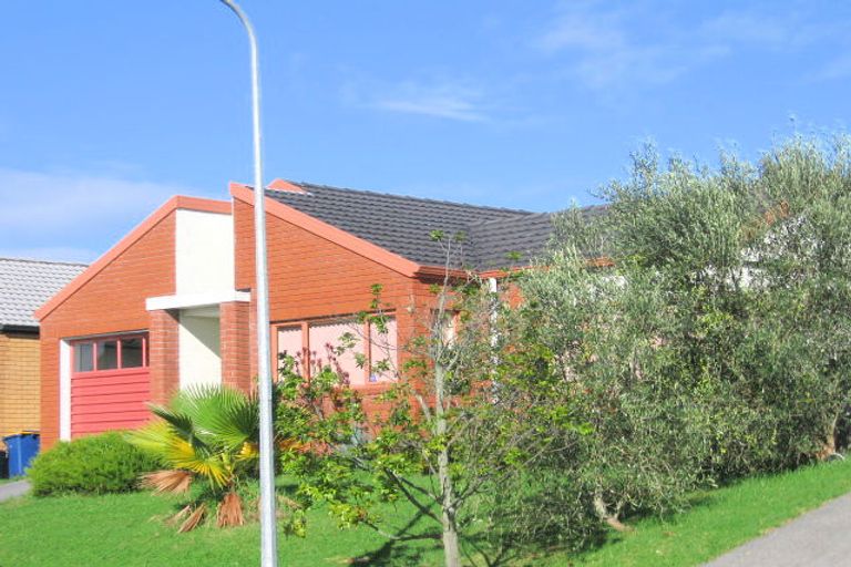 Photo of property in 9 Blueridge Close, Sunnyvale, Auckland, 0612