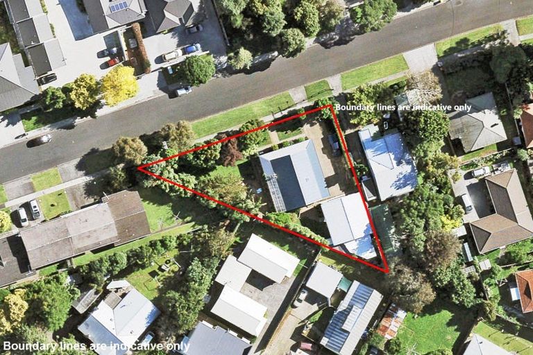 Photo of property in 3 Trentham Road, Papakura, 2110