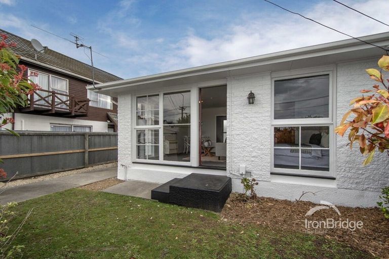 Photo of property in 1/493 Barbadoes Street, Edgeware, Christchurch, 8013