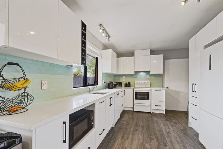 Photo of property in 183a Langdons Road, Northcote, Christchurch, 8052