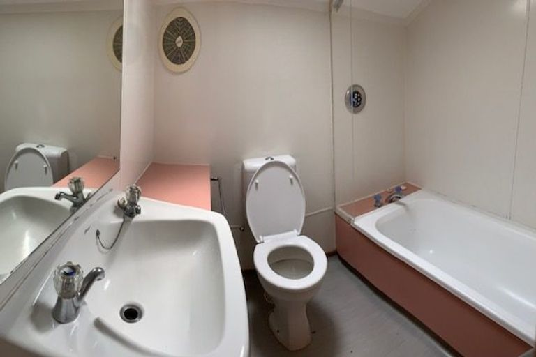 Photo of property in 34 Grove Road, Kelburn, Wellington, 6012