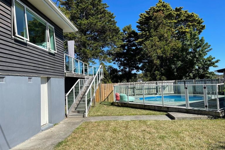 Photo of property in 29c South Lynn Road, Titirangi, Auckland, 0604