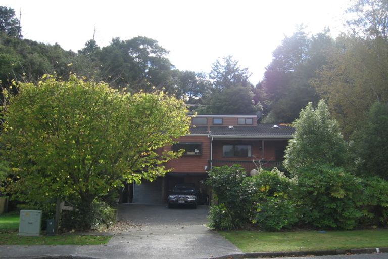 Photo of property in 23 Fendalton Crescent, Pinehaven, Upper Hutt, 5019