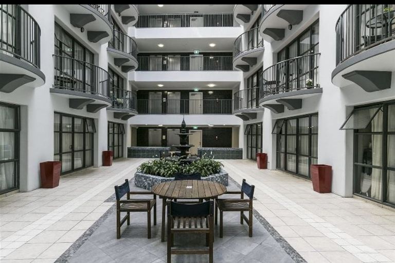 Photo of property in Atrium Towers, 6e/154 The Terrace, Wellington Central, Wellington, 6011