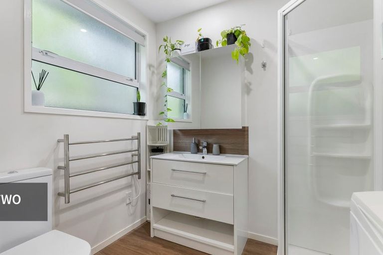 Photo of property in 30 Chartwell Avenue, Glenfield, Auckland, 0629