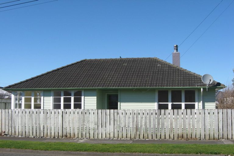 Photo of property in 1 Holland Crescent, Bulls, 4818