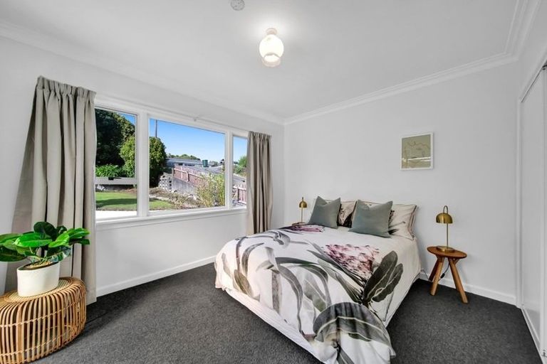 Photo of property in 92 South Road, Blagdon, New Plymouth, 4310