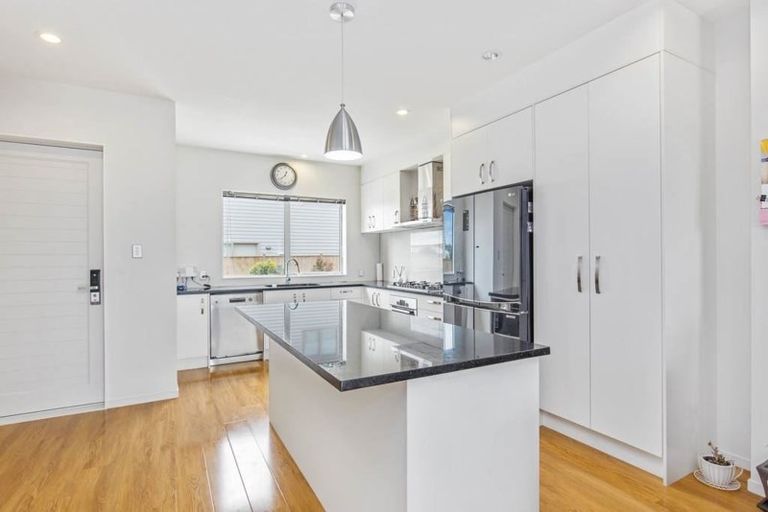 Photo of property in 21 Rosewell Crescent, Flat Bush, Auckland, 2019