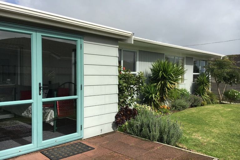 Photo of property in 119a Pioneer Road, Moturoa, New Plymouth, 4310