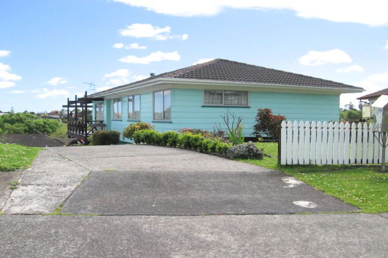 Photo of property in 42 Alabaster Drive, Papatoetoe, Auckland, 2025