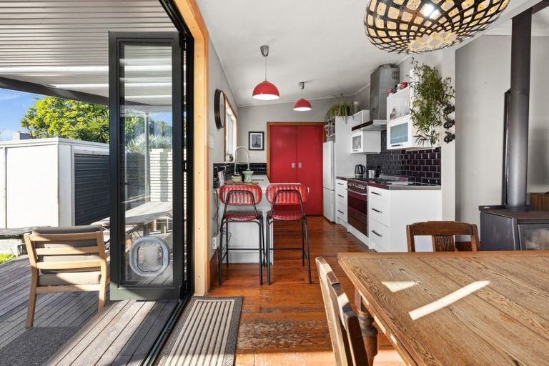 Photo of property in 247 Georges Drive, Napier South, Napier, 4110