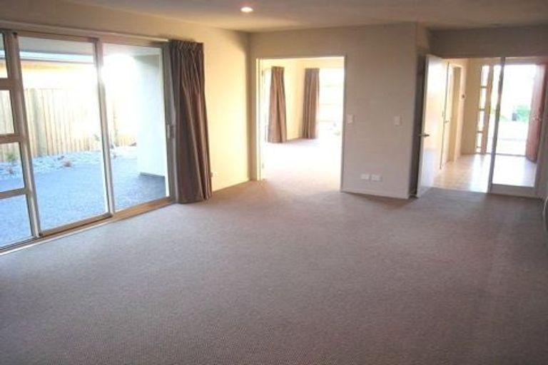 Photo of property in 10 Cognac Drive, Yaldhurst, Christchurch, 8042