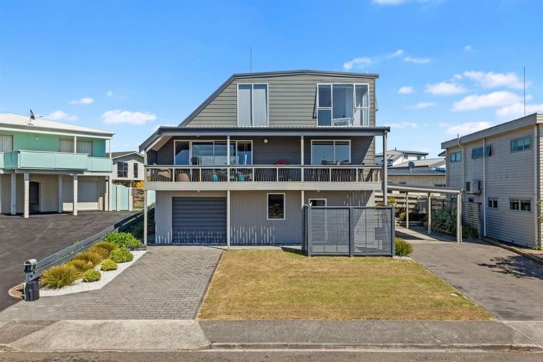 Photo of property in 2 Turnbull Place, Ohope, 3121