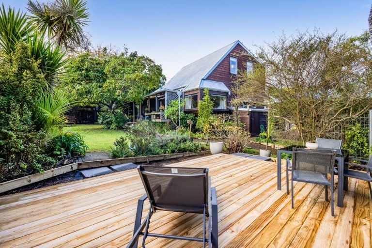 Photo of property in 20 Heaphy Street, Westown, New Plymouth, 4310