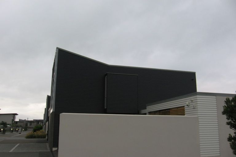 Photo of property in 2 Boardwalk Lane, Seatoun, Wellington, 6022