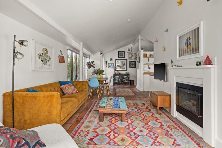 Photo of property in 1/509 Fitzroy Avenue, Hastings, 4122