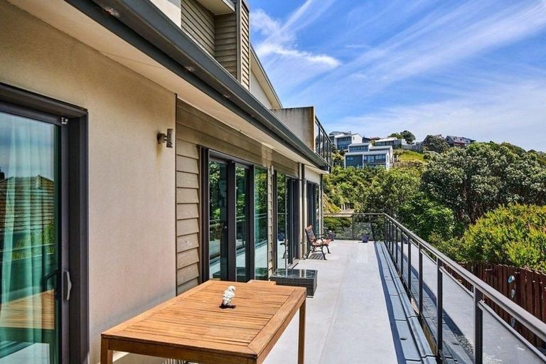 Photo of property in 21 View Road, Titahi Bay, Porirua, 5022