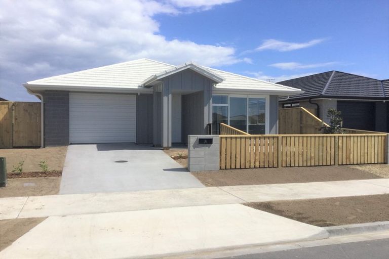 Photo of property in 74 Union Drive, Papamoa, 3118