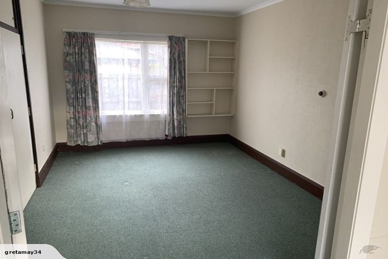 Photo of property in 294 Keyes Road, New Brighton, Christchurch, 8083