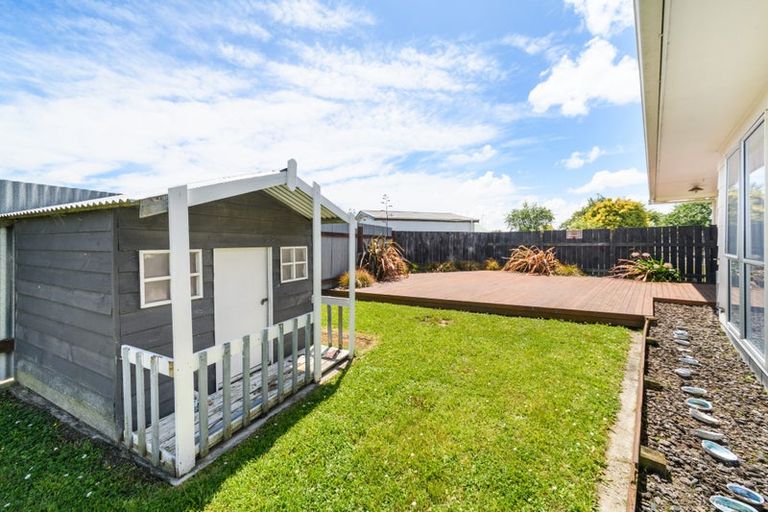 Photo of property in 36 Acacia Street, Kelvin Grove, Palmerston North, 4414