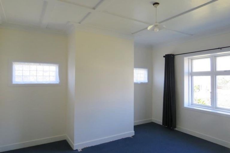 Photo of property in 33 Cutfield Road, New Plymouth, 4310